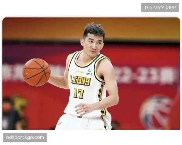 孙铭徽训练完直接拎着爱马仕去接娃，这反差谁懂啊